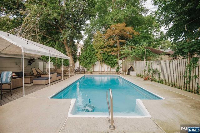 695 Asbury Street, New Milford, NJ 07646