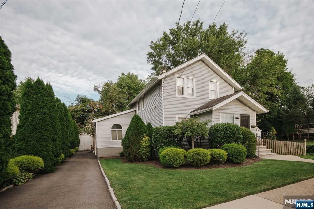 695 Asbury Street, New Milford, NJ 07646
