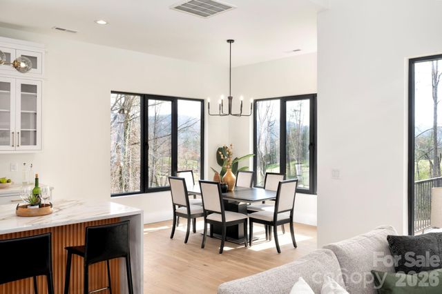 48 Carden Road, Weaverville, NC 28787