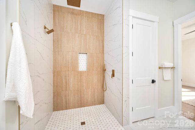 48 Carden Road, Weaverville, NC 28787