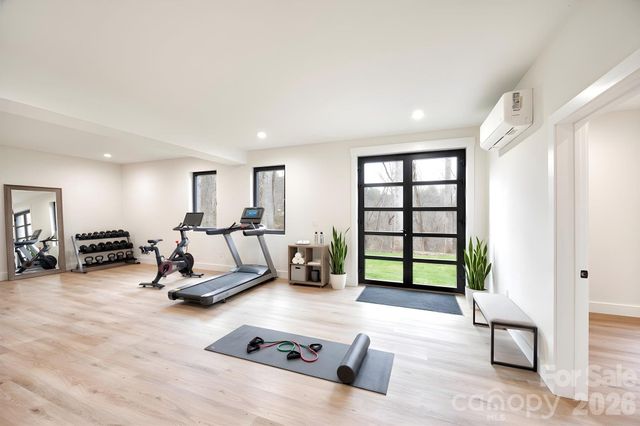 48 Carden Road, Weaverville, NC 28787