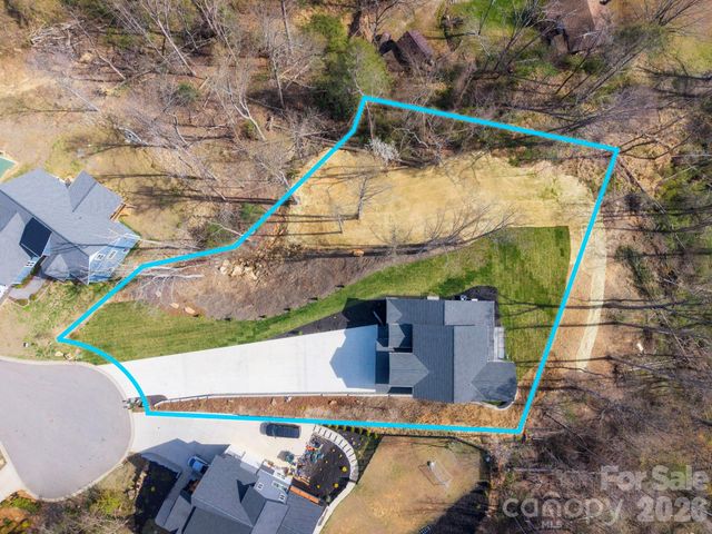 48 Carden Road, Weaverville, NC 28787