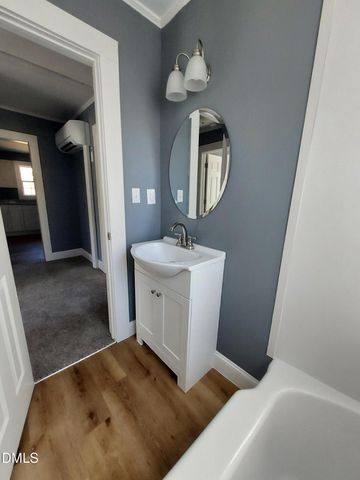 524 Avon Avenue, Burlington, NC 27215