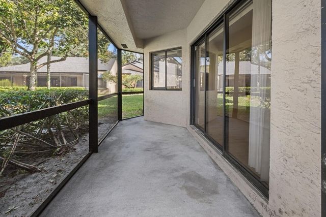 124 Chelsea Lane S, Plantation, FL 33324