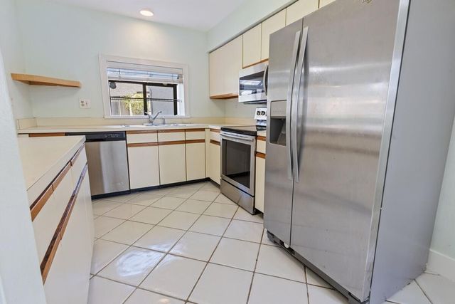 124 Chelsea Lane S, Plantation, FL 33324