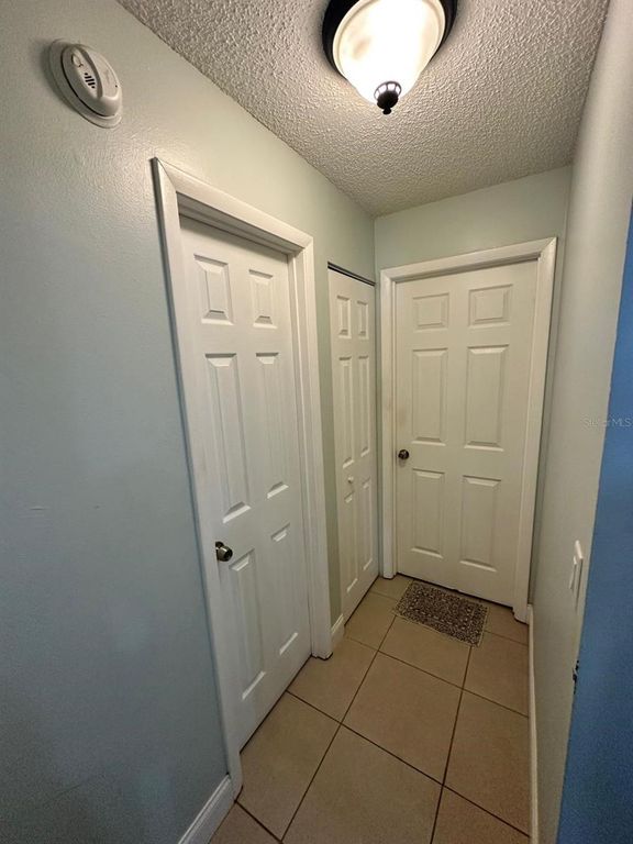 Image 28 of property listing at 173 LAKE DRIVE, Orlando, FL 32835