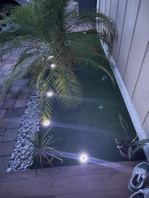 Image 5 of property listing at 173 LAKE DRIVE, Orlando, FL 32835