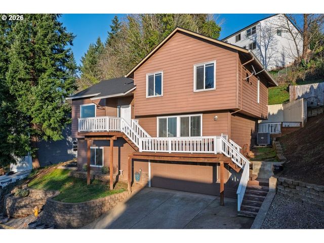 518 Se ESPINOSA St, Estacada, OR 97023
