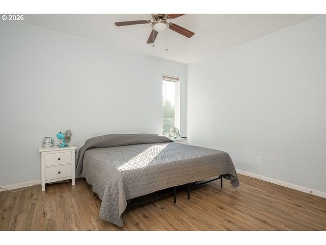 518 Se ESPINOSA St, Estacada, OR 97023