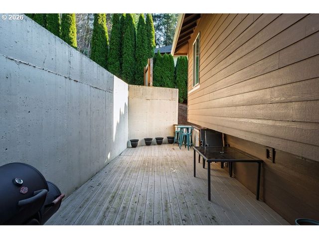 518 Se ESPINOSA St, Estacada, OR 97023