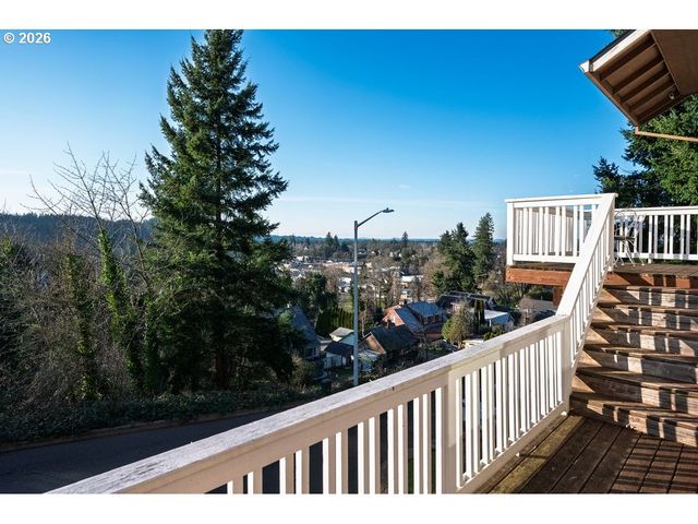 518 Se ESPINOSA St, Estacada, OR 97023