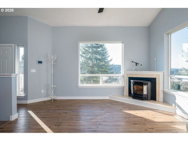 518 Se ESPINOSA St, Estacada, OR 97023