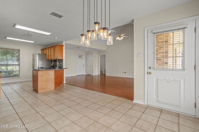 11313 N River Vue Circle, Biloxi, MS 39532