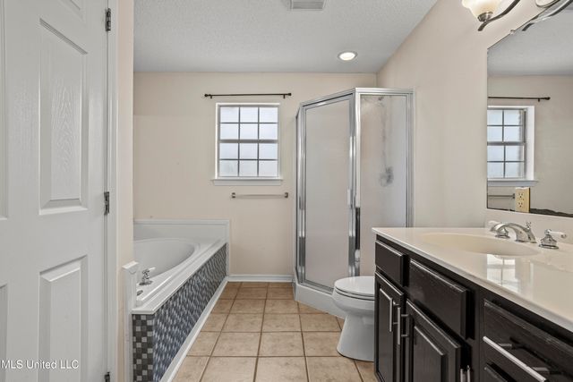 11313 N River Vue Circle, Biloxi, MS 39532