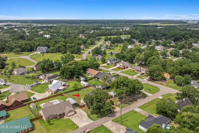 11313 N River Vue Circle, Biloxi, MS 39532