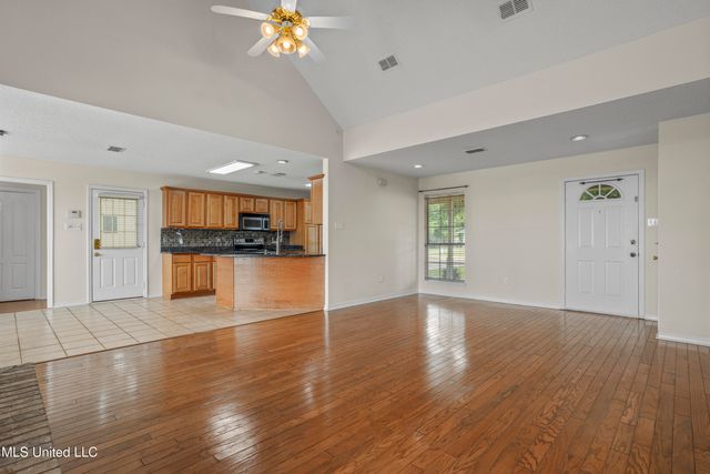 11313 N River Vue Circle, Biloxi, MS 39532
