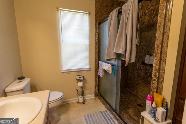 401 Links View Drive, Bonaire, GA 31005