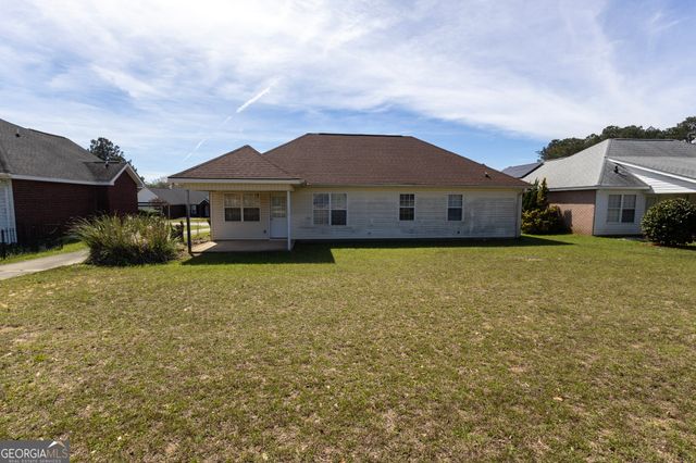 401 Links View Drive, Bonaire, GA 31005