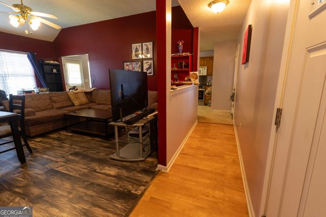 401 Links View Drive, Bonaire, GA 31005