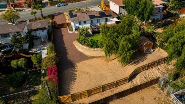 6887 Colorado Ave, La Mesa, CA 91942