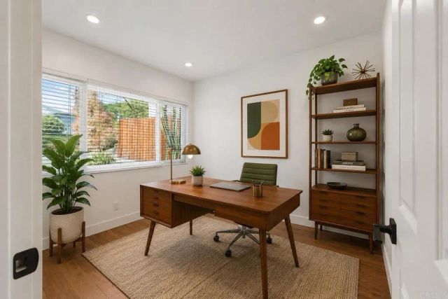 6887 Colorado Ave, La Mesa, CA 91942