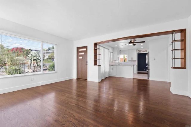 6887 Colorado Ave, La Mesa, CA 91942