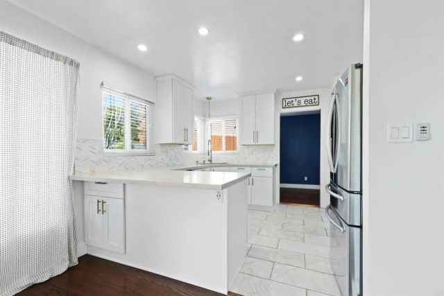6887 Colorado Ave, La Mesa, CA 91942