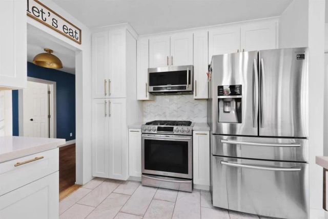 6887 Colorado Ave, La Mesa, CA 91942