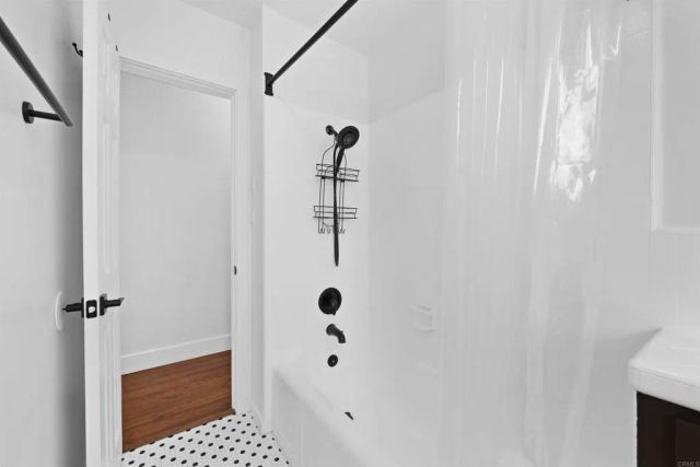 6887 Colorado Ave, La Mesa, CA 91942