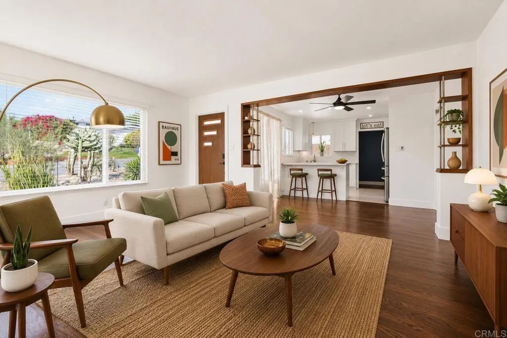 6887 Colorado Ave, La Mesa, CA 91942