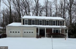 5711 HEMING AVE, Springfield, VA 22151