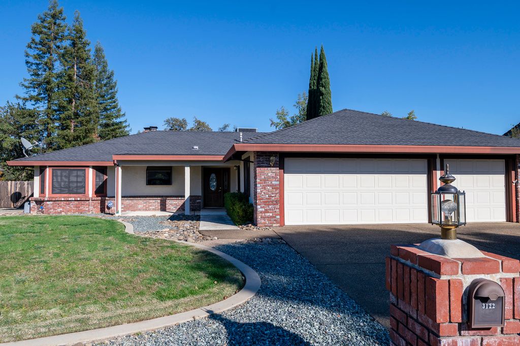 3122 Panorama Drive, Redding, CA 96003
