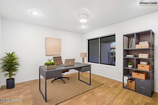 660 E River Road APT W, Tucson, AZ 85704