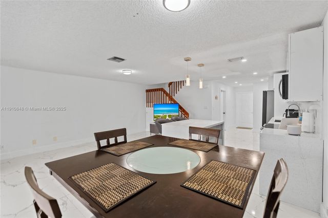 8033 NW 29 STREET, Sunrise, FL 33322