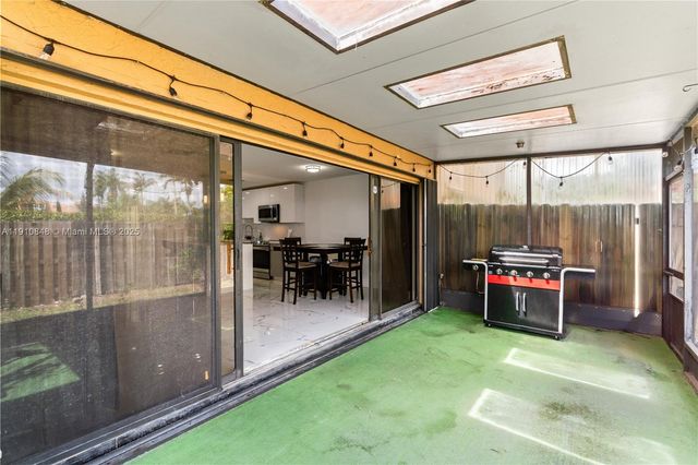 8033 NW 29 STREET, Sunrise, FL 33322