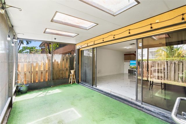 8033 NW 29 STREET, Sunrise, FL 33322