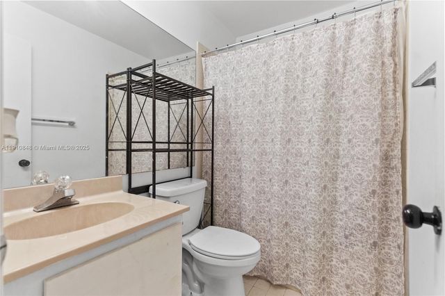 8033 NW 29 STREET, Sunrise, FL 33322