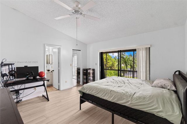 8033 NW 29 STREET, Sunrise, FL 33322