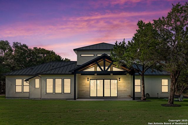 226 Bobby Clark, Canyon Lake, TX 78133
