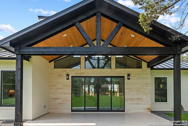 226 Bobby Clark, Canyon Lake, TX 78133