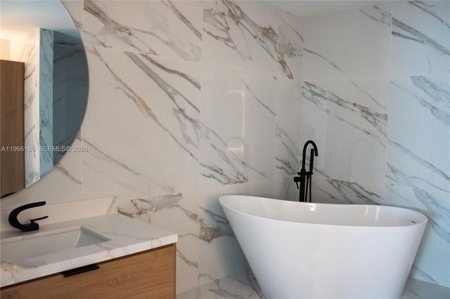 10433 SW 118th Ct 0, Miami, FL 33186