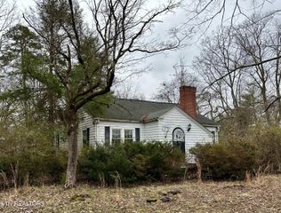 6220 Thorn Grove Pike, Knoxville, TN 37914