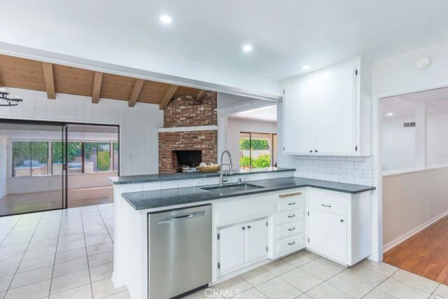 6563 Bianca, Van Nuys, CA 91406