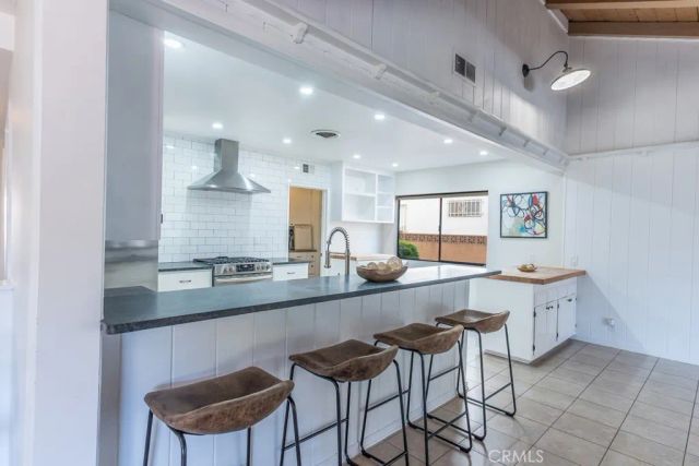 6563 Bianca, Van Nuys, CA 91406