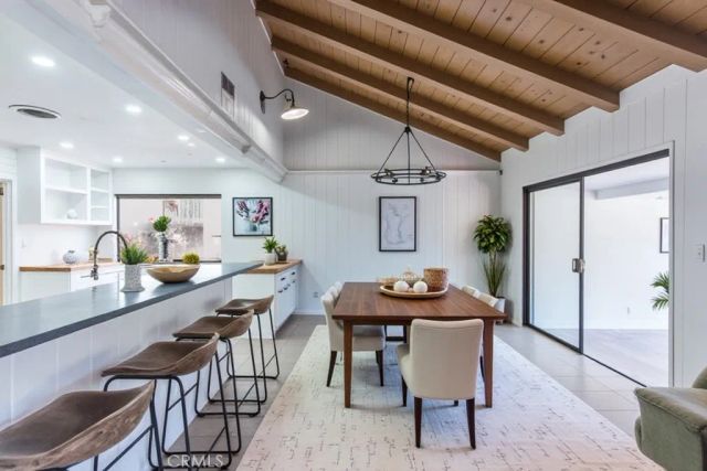 6563 Bianca, Van Nuys, CA 91406