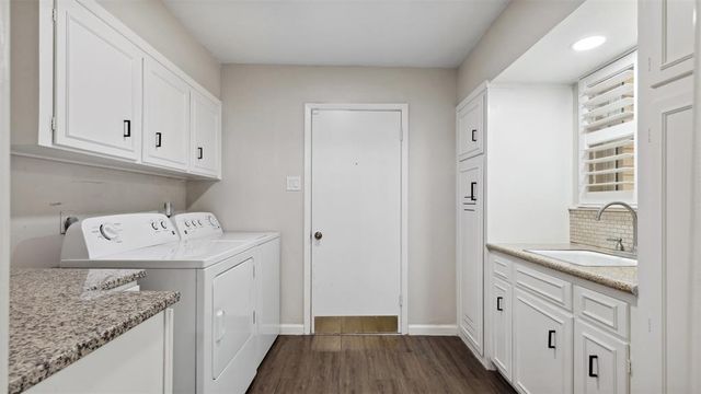 3203 W Piney Brook Drive, La Porte, TX 77571