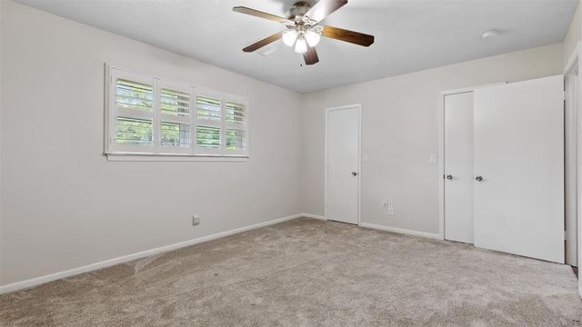 3203 W Piney Brook Drive, La Porte, TX 77571