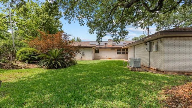 3203 W Piney Brook Drive, La Porte, TX 77571