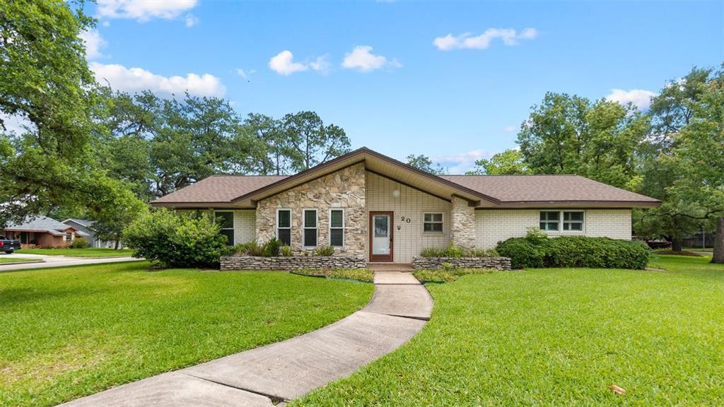 3203 W Piney Brook Drive, La Porte, TX 77571
