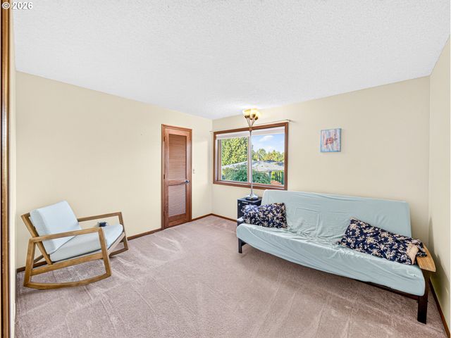 987 Ne 5TH Dr, Hillsboro, OR 97124